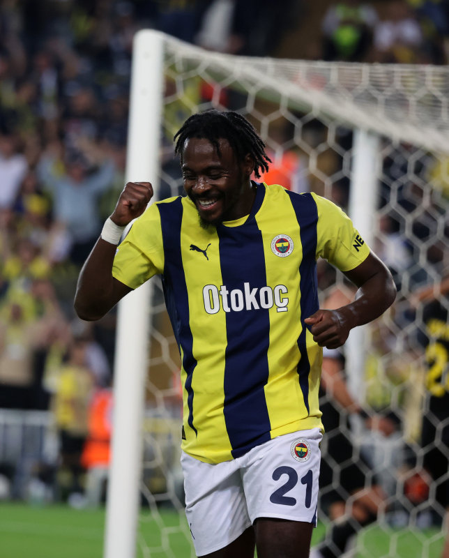 TRANSFER HABERİ - Fenerbahçe’de ayrılık kapıda! Yıldız isme Ada’dan 2 kanca