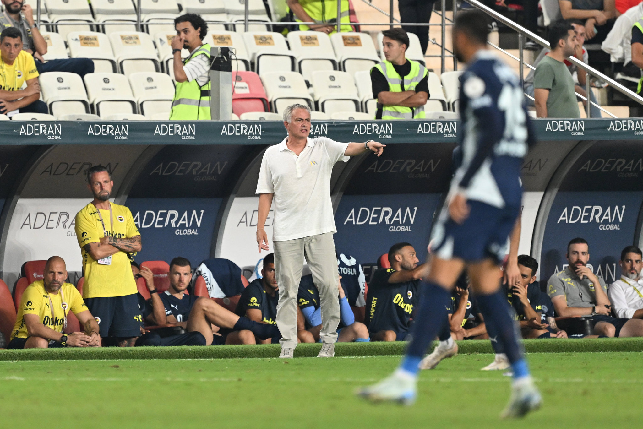 FENERBAHÇE HABERİ: Ömer Üründül’den Mourinho sözleri! Anlamakta zorluk çekiyorum