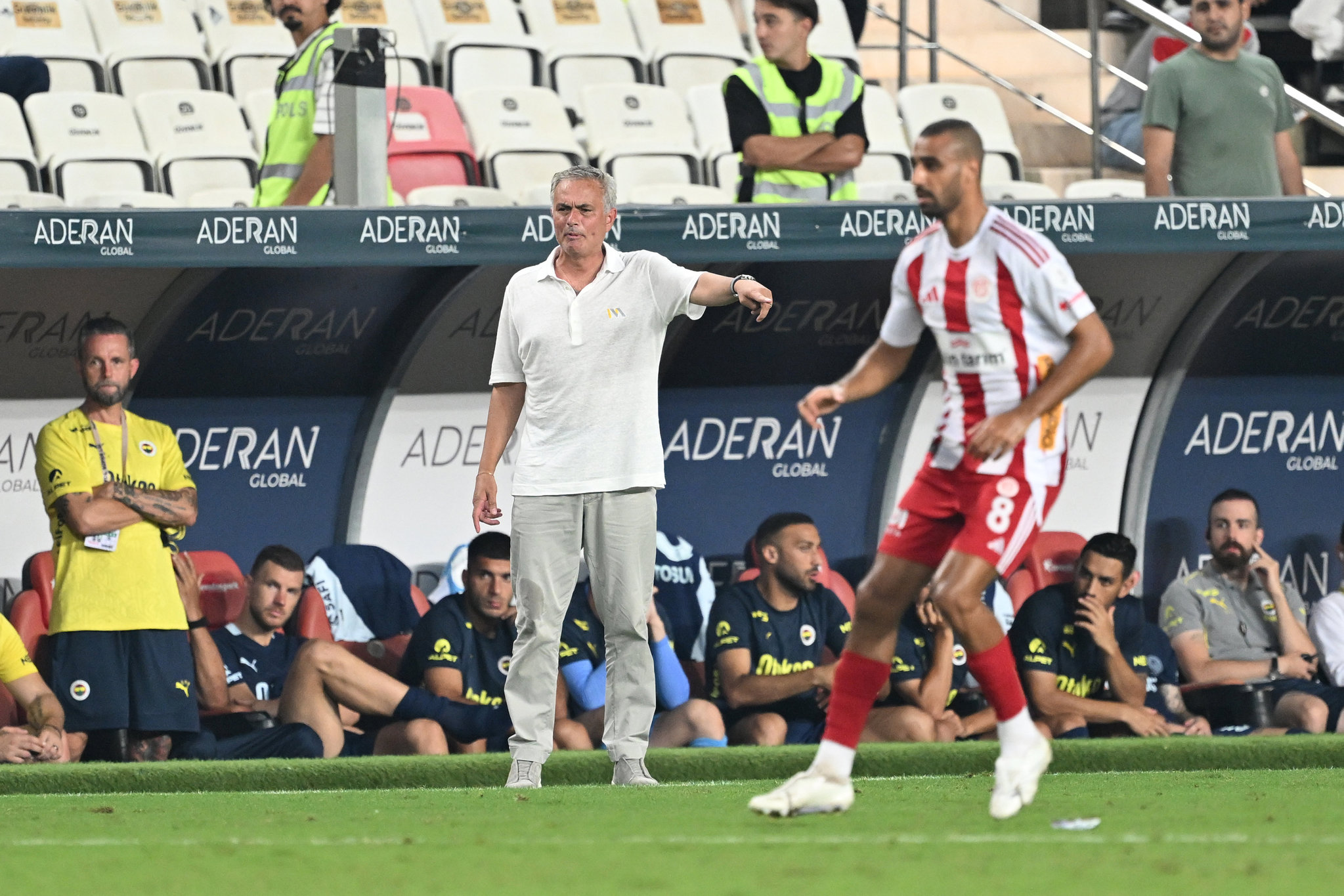 FENERBAHÇE HABERİ - Elazığspor’dan dikkat çeken Jose Mourinho paylaşımı! Büyük ilgi gördü