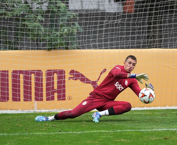 Galatasaray’a müjdeli haber! Yıldız isim Okan Buruk’tan şans bekliyor