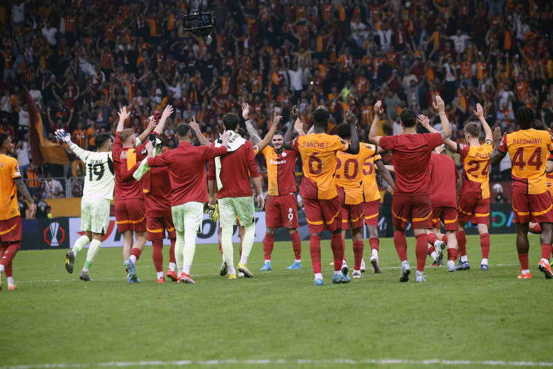 Okan Buruk’tan o isimlere kesik ! İşte Galatasaray’ın RFS maçı 11’i