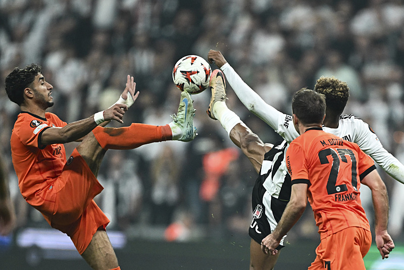 Spor yazarları Beşiktaş - Eintracht Frankfurt maçını yorumladı!