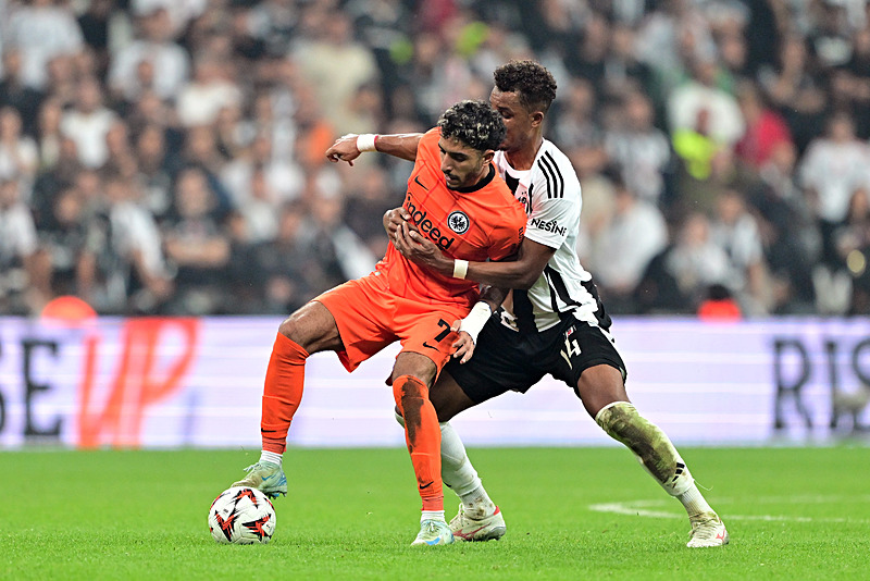 Spor yazarları Beşiktaş - Eintracht Frankfurt maçını yorumladı!