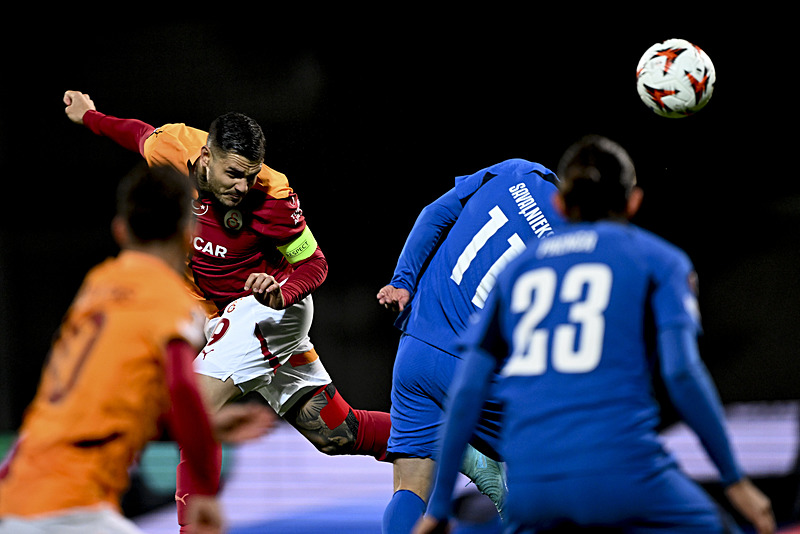 Spor yazarları Rigas - Galatasaray maçını değerlendirdi!