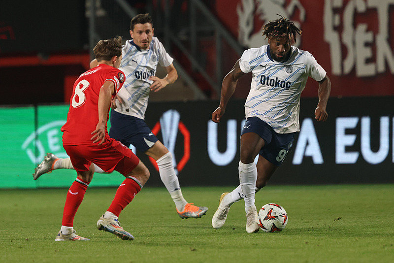 Spor yazarları Twente - Fenerbahçe maçını yorumladı!