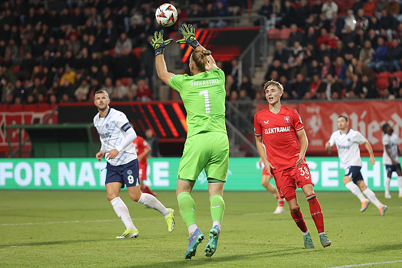 Spor yazarları Twente - Fenerbahçe maçını yorumladı!