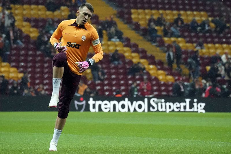 TRANSFER HABERİ | Galatasaray için bomba iddia! Fernando Muslera sonrası eski Fenerbahçeli gelecek