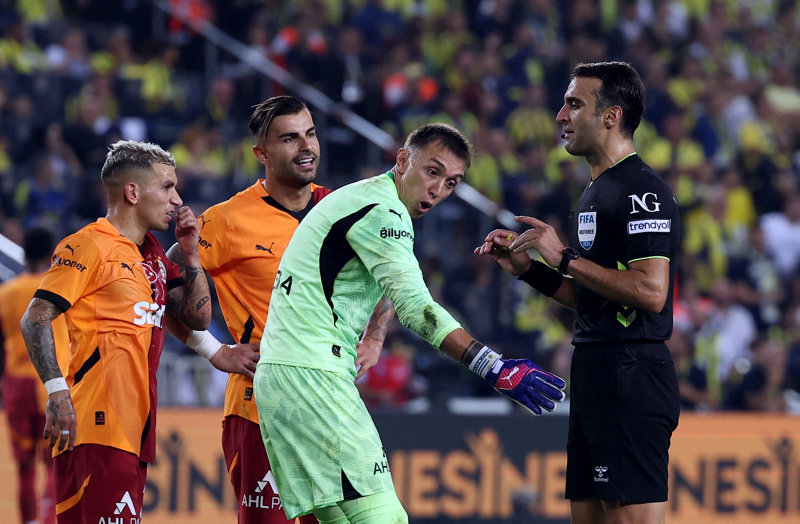 TRANSFER HABERİ | Galatasaray için bomba iddia! Fernando Muslera sonrası eski Fenerbahçeli gelecek