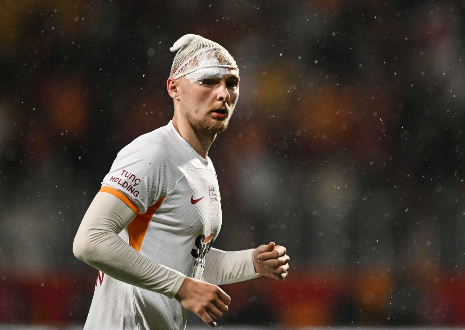 GALATASARAY HABERLERİ | Victor Nelsson bunu beklemiyordu! Okan Buruk’tan flaş karar