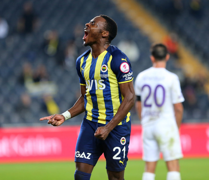 TRANSFER HABERİ: Fenerbahçe’de Osayi-Samuel endişesi! Teklif...