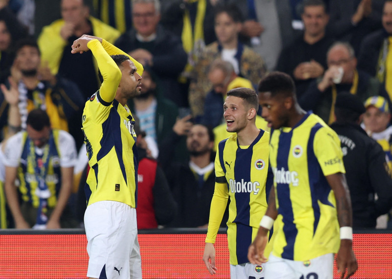 FENERBAHÇE HABERLERİ | Osayi-Samuel’in pozisyonunda penaltı var mı? Ahmet Çakar değerlendirdi!