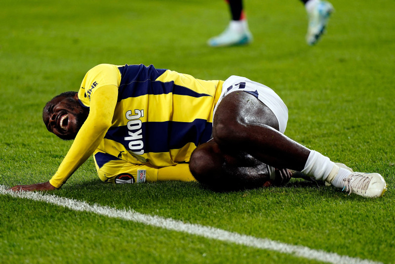 FENERBAHÇE HABERLERİ | Osayi-Samuel’in pozisyonunda penaltı var mı? Ahmet Çakar değerlendirdi!