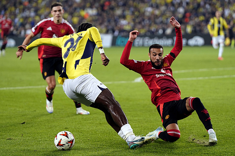 Spor yazarları Fenerbahçe - Manchester United maçını değerlendirdi!