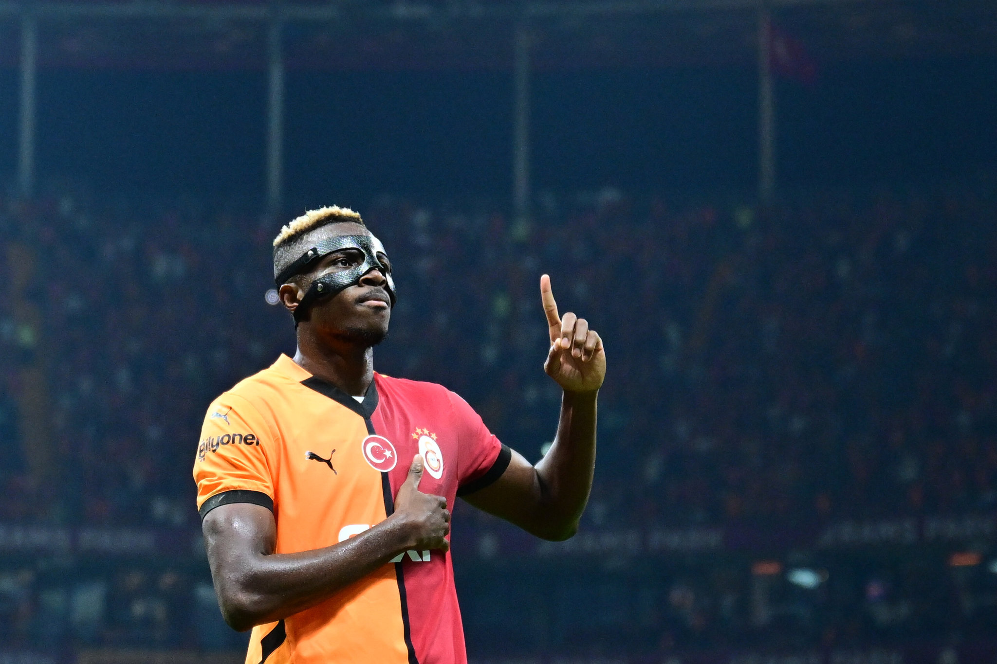 Galatasaray’da Victor Osimhen heyecanı! Taraftarı sevindiren o detay