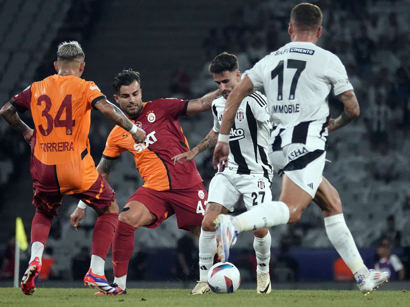 İstanbul’da dev derbi! İşte Galatasaray - Beşiktaş maçının 11’leri