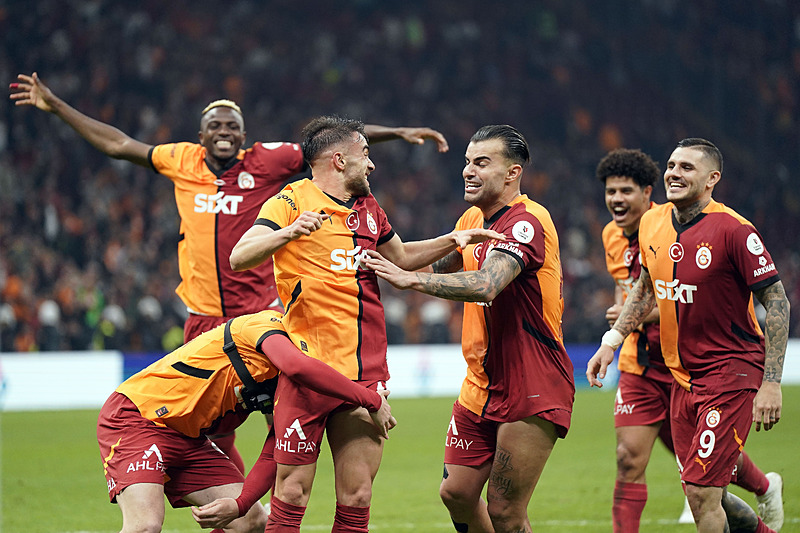 Galatasaray’a devre arasında Kolombiyalı kanat! İşte yapılacak teklif