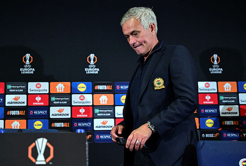 Jose Mourinho’dan İngiliz basınına flaş açıklama: Beni F.Bahçe’den alamazlar!