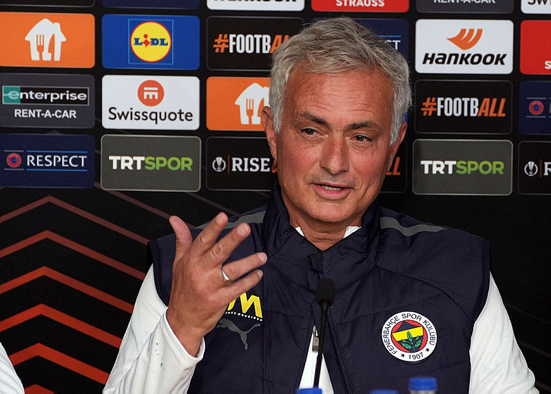 Jose Mourinho’dan İngiliz basınına flaş açıklama: Beni F.Bahçe’den alamazlar!