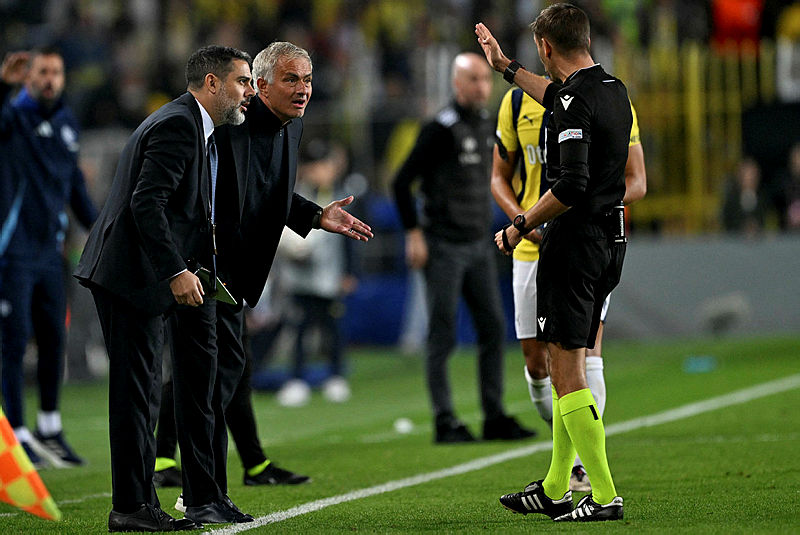 Jose Mourinho’dan İngiliz basınına flaş açıklama: Beni F.Bahçe’den alamazlar!