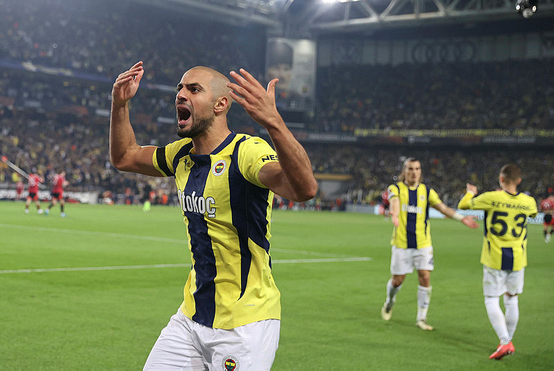 Fenerbahçe’den Amrabat için flaş karar!