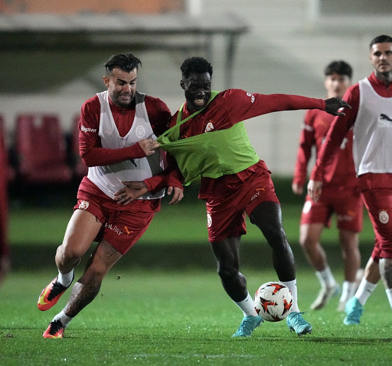 TRANSFER HABERİ | Böyle teklif görülmedi! Galatasaray’ın yıldızına karşılık Leao