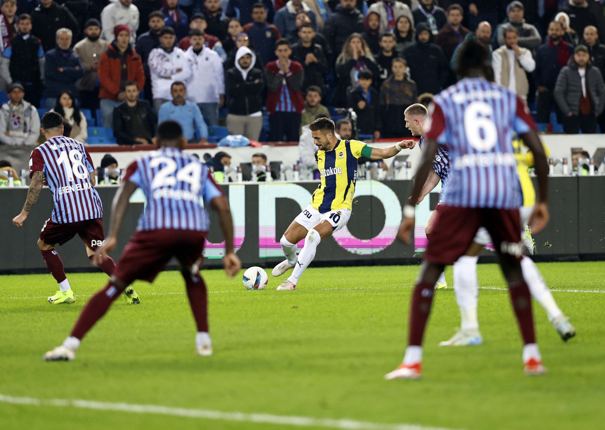 Spor yazarları Trabzonspor - Fenerbahçe maçını yorumladı!