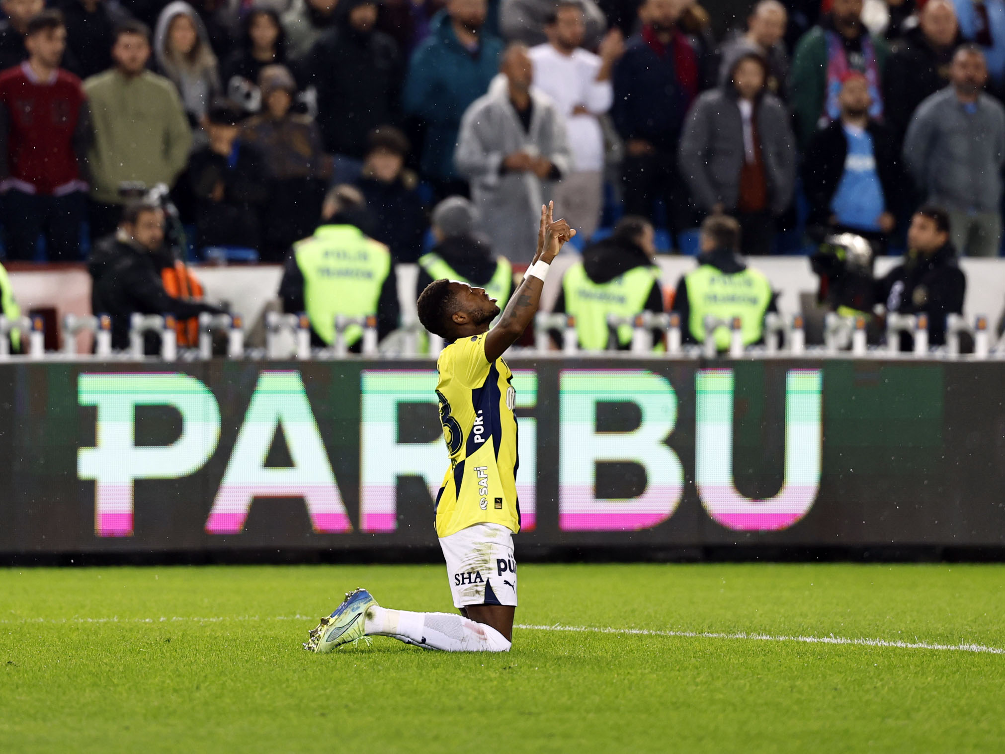 Spor yazarları Trabzonspor - Fenerbahçe maçını yorumladı!