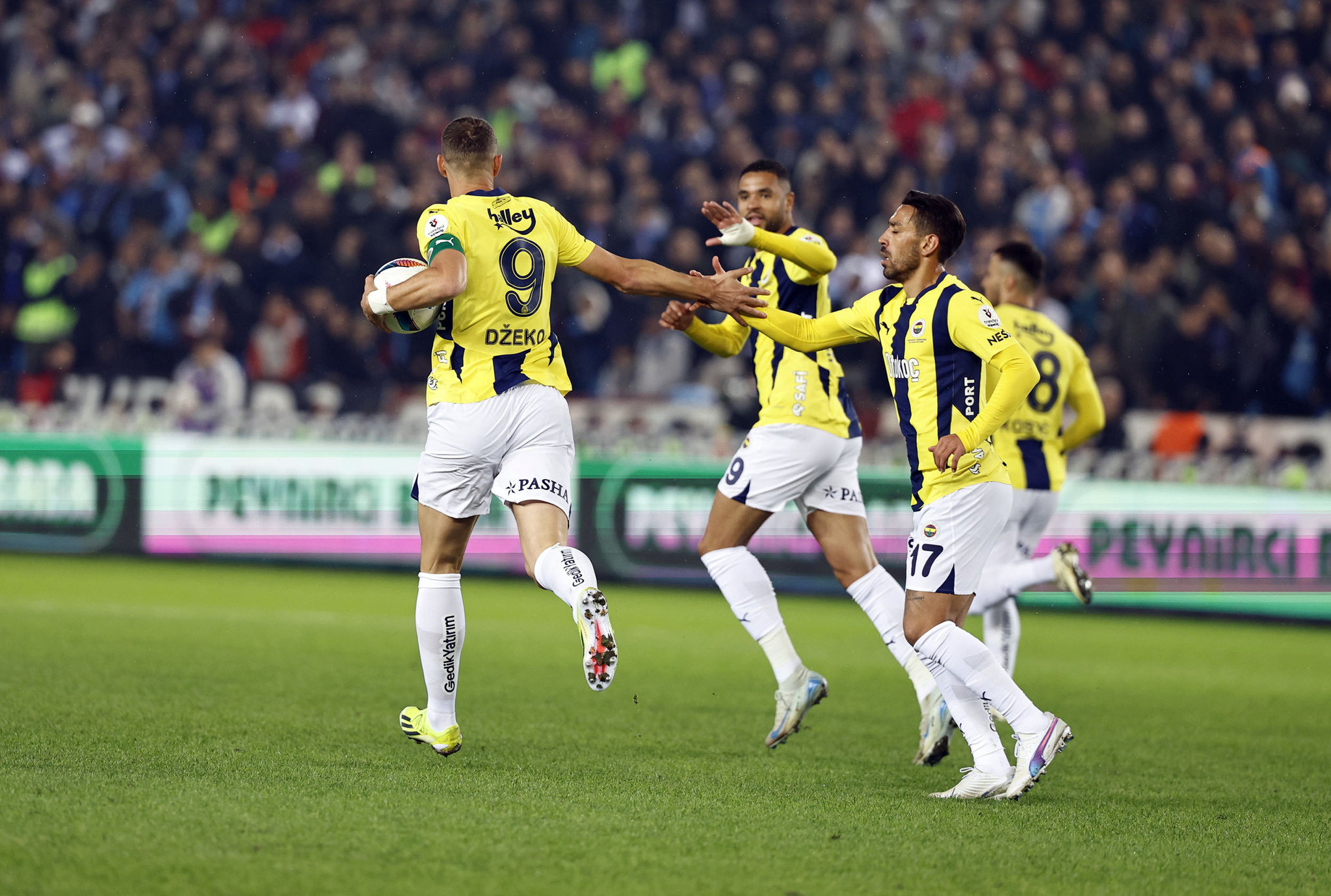 Spor yazarları Trabzonspor - Fenerbahçe maçını yorumladı!