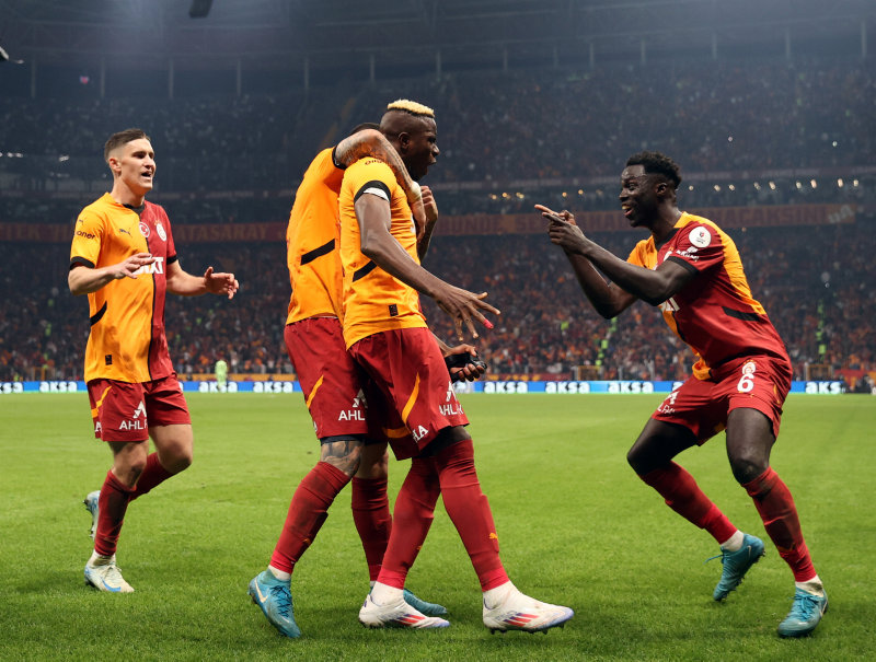 Victor Osimhen Galatasaray’da devam edecek mi? İşte yönetimin planı