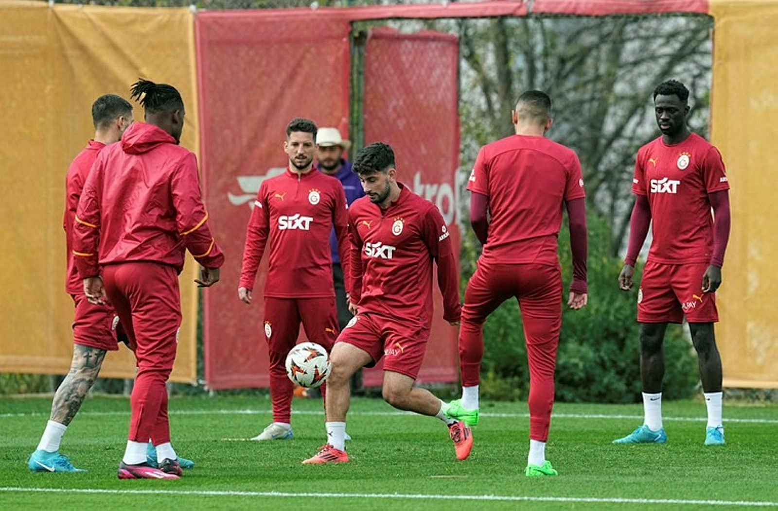 Galatasaray’da tek hedef galibiyet! İşte Okan Buruk’un Tottenham maçı 11’i