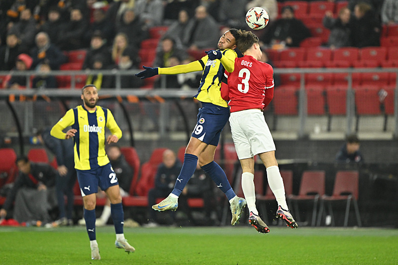 Spor yazarları AZ Alkmaar - Fenerbahçe maçını değerlendirdi!