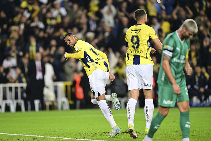 Mourinho’dan sürpriz tercih! İşte Fenerbahçe’nin Sivasspor maçı muhtemel 11’i