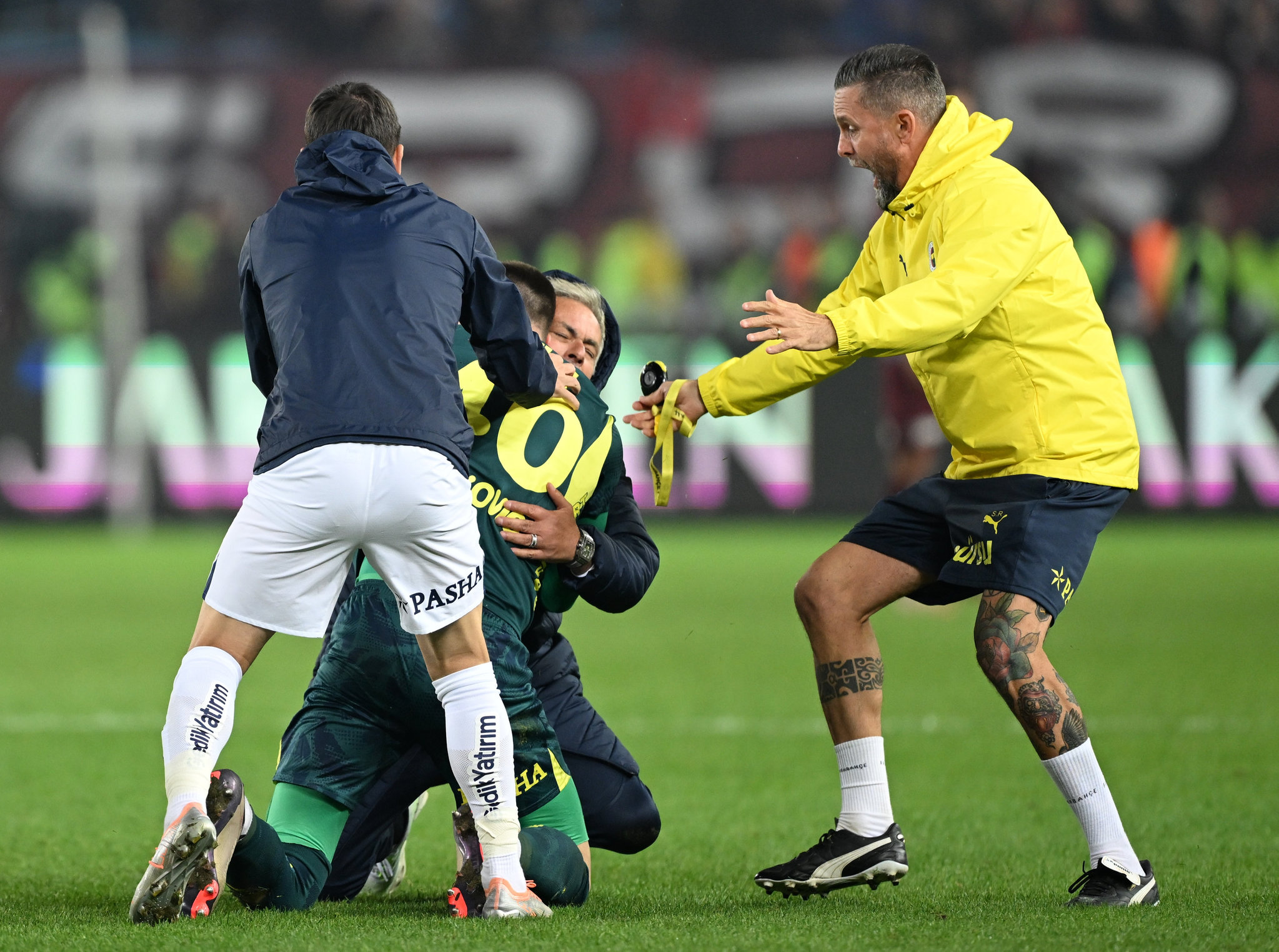 FENERBAHÇE HABERİ: Beni ilgilendiren şey... Jose Mourinho net konuştu!