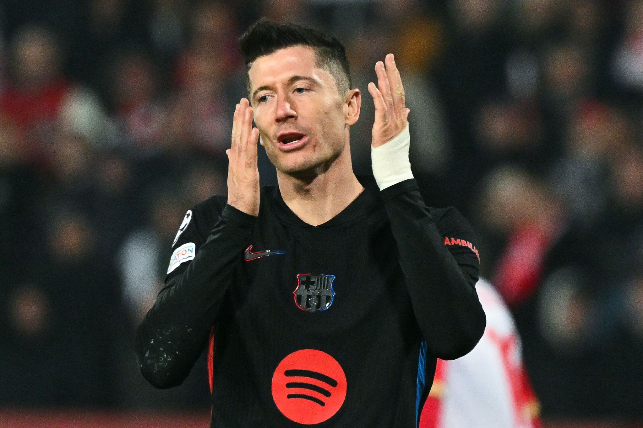 TRANSFER HABERİ: Süper Lig devi yine büyük oynuyor! Robert Lewandowski harekatı