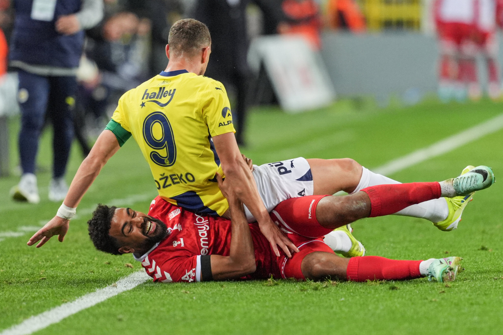 Spor yazarları Fenerbahçe - Sivasspor maçını değerlendirdi!