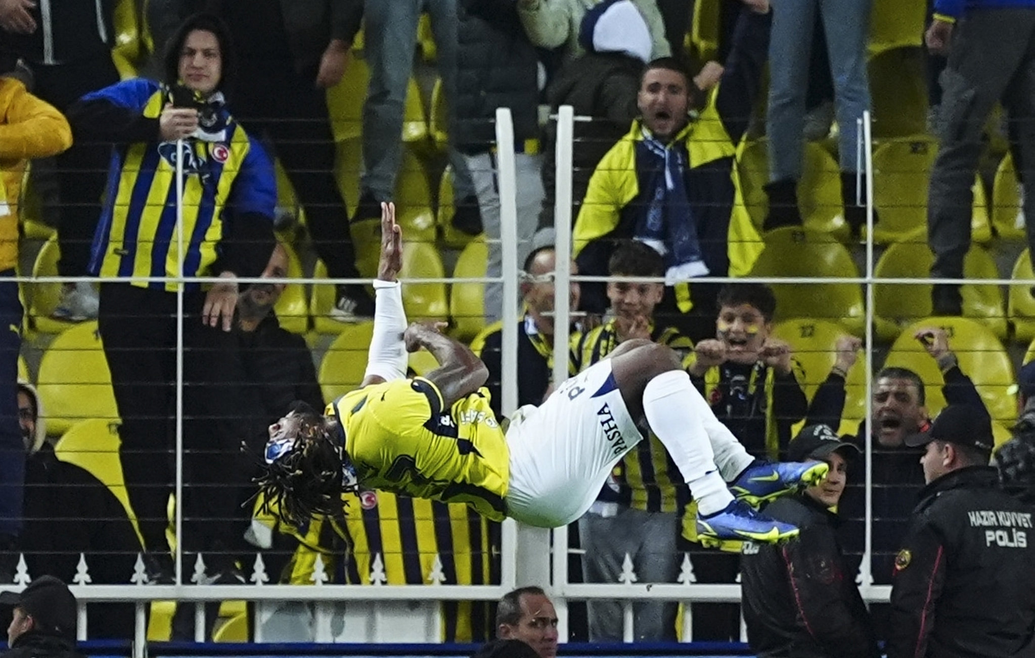 Spor yazarları Fenerbahçe - Sivasspor maçını değerlendirdi!