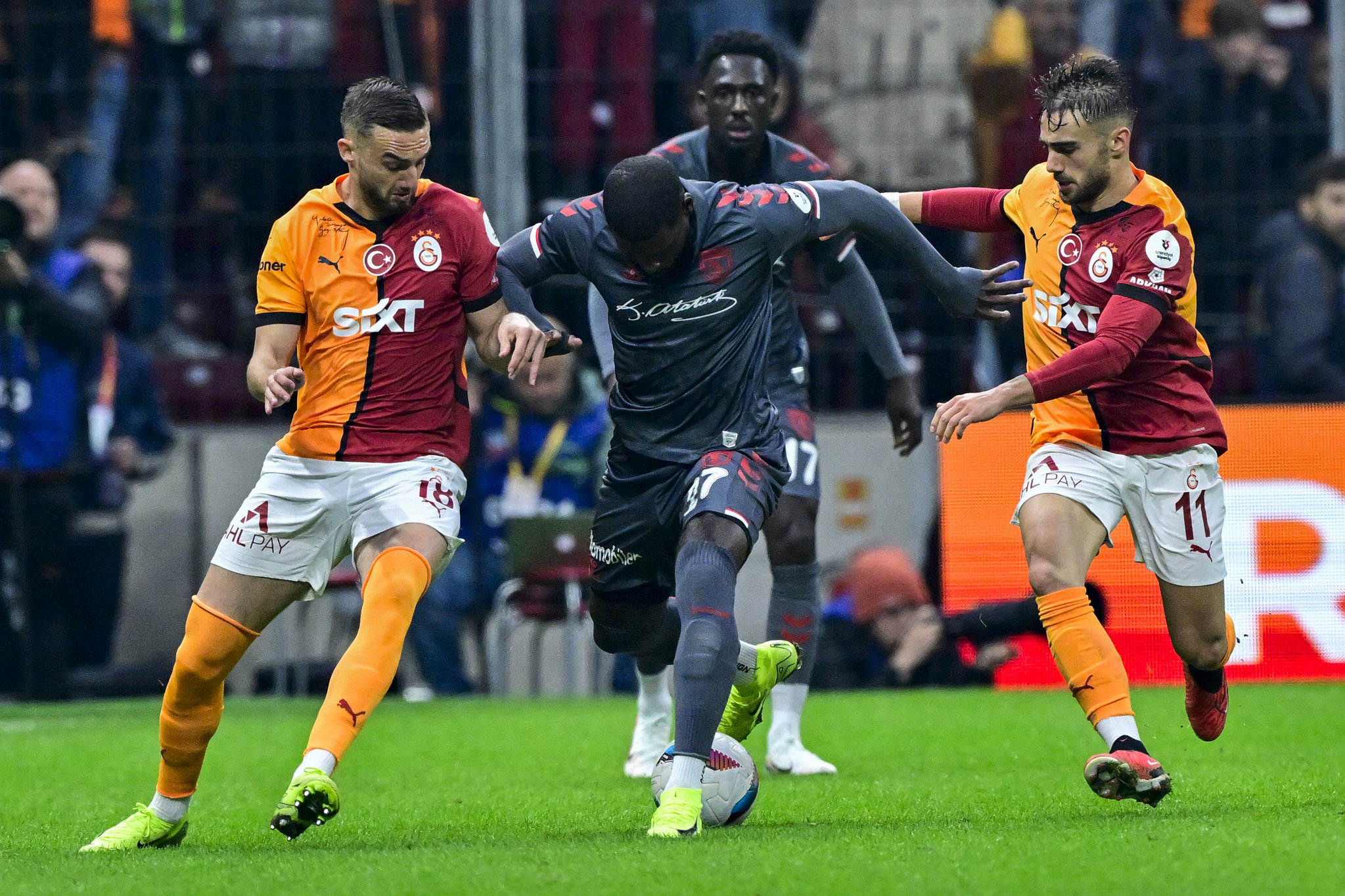 Galatasaray - Samsunspor maçını spor yazarları değerlendirdi! Durdurmak çok zor