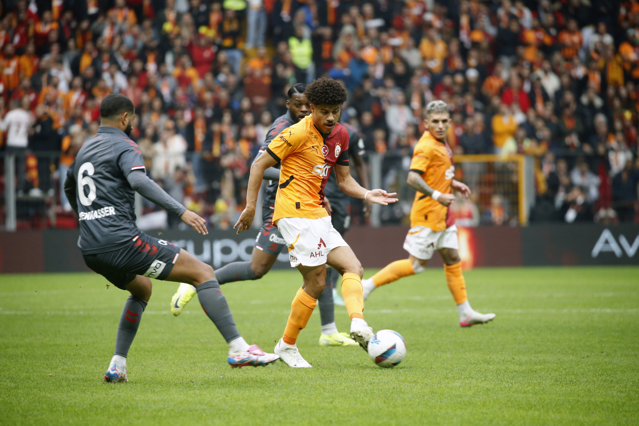 Galatasaray - Samsunspor maçını spor yazarları değerlendirdi! Durdurmak çok zor