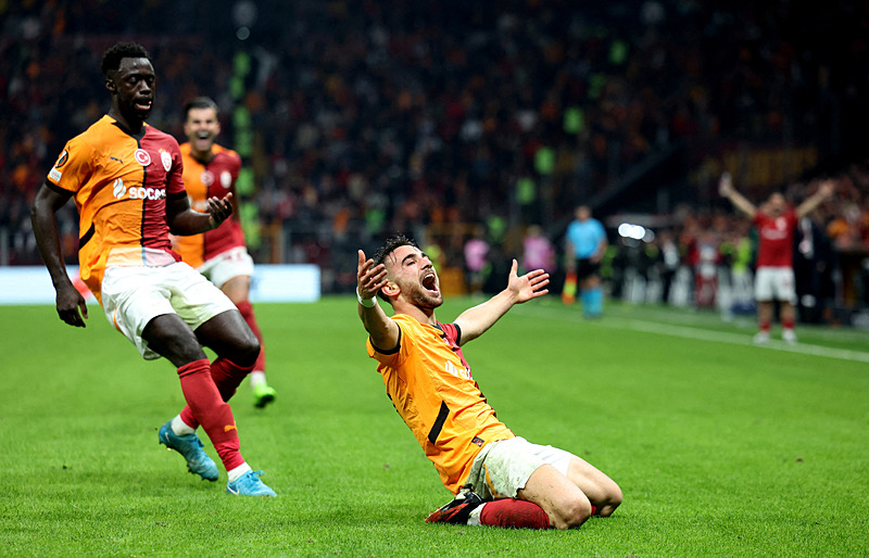 TRANSFER HABERİ | Avrupa devleri Galatasaraylı yıldız için yarışa tutuştu!