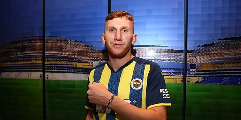 TRANSFER HABERİ | O futbolcu Fenerbahçeli taraftarları şoka uğrattı! Yeni adresi...