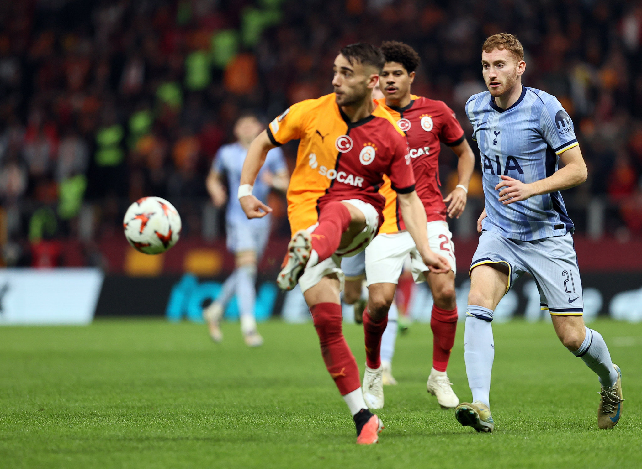 Galatasaray’da flaş gelişme! Yunus Akgün...