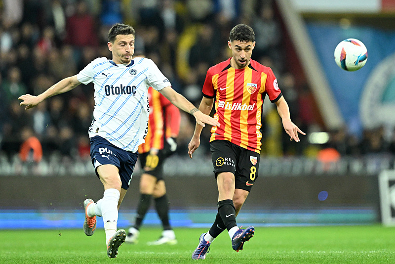 FENERBAHÇE HABERLERİ - Ahmet Çakar’dan Fenerbahçe’nin penaltısını eleştirdi!