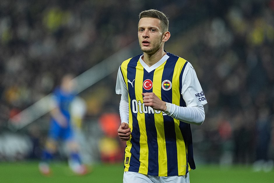 TRANSFER HABERİ - İtalyanlar transferde ısrarcı! Fenerbahçe’de sürpriz ayrılık gerçekleşebilir...