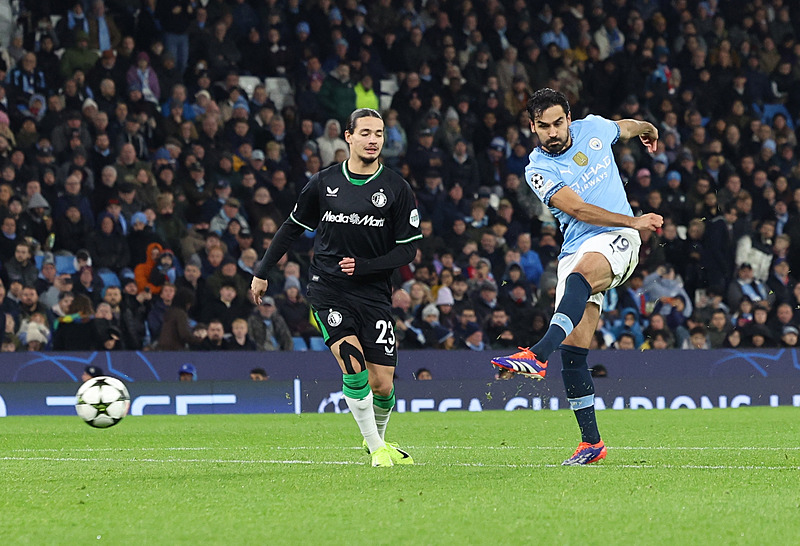 Fenerbahçe ve Galatasaray transferde yine karşı karşıya! Hedefte Manchester City’nin yıldızı var