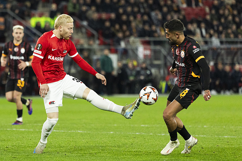 Spor yazarları AZ Alkmaar - Galatasaray maçını yorumladı!