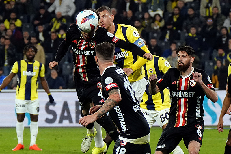 Spor yazarları Fenerbahçe - Gaziantep FK maçını değerlendirdi