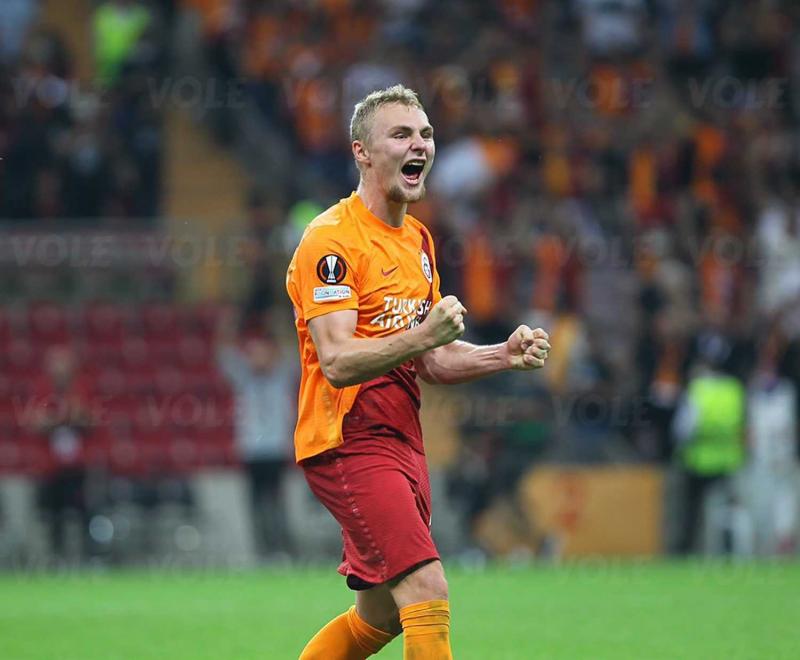 TRANSFER HABERİ | Trabzonsporlu eski yıldız Galatasaray’a! Nelsson’un yerine gelecek