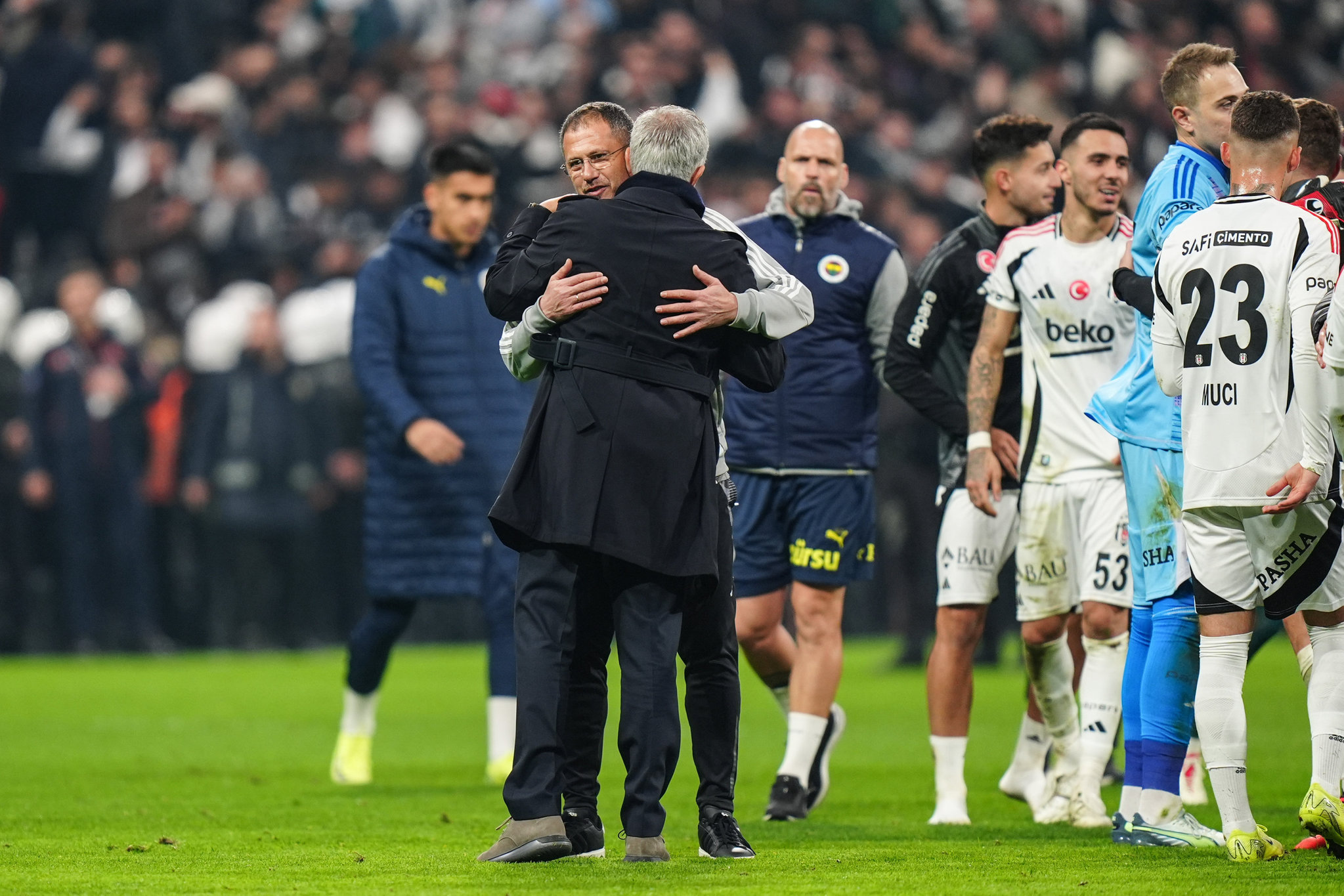 Spor yazarları Beşiktaş - Fenerbahçe maçını yorumladı!