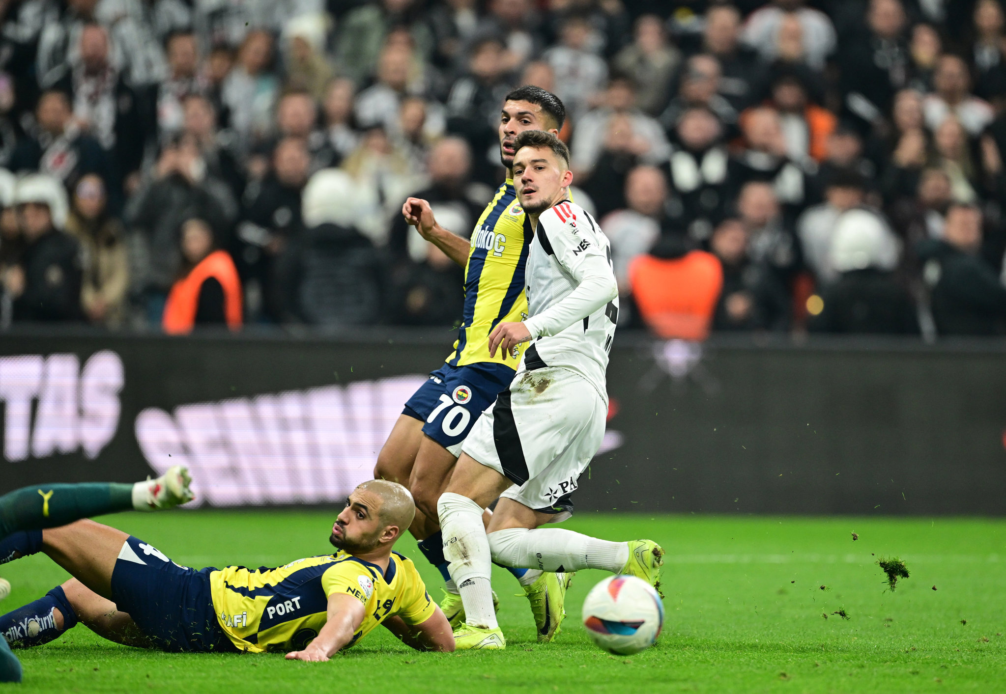 Spor yazarları Beşiktaş - Fenerbahçe maçını yorumladı!