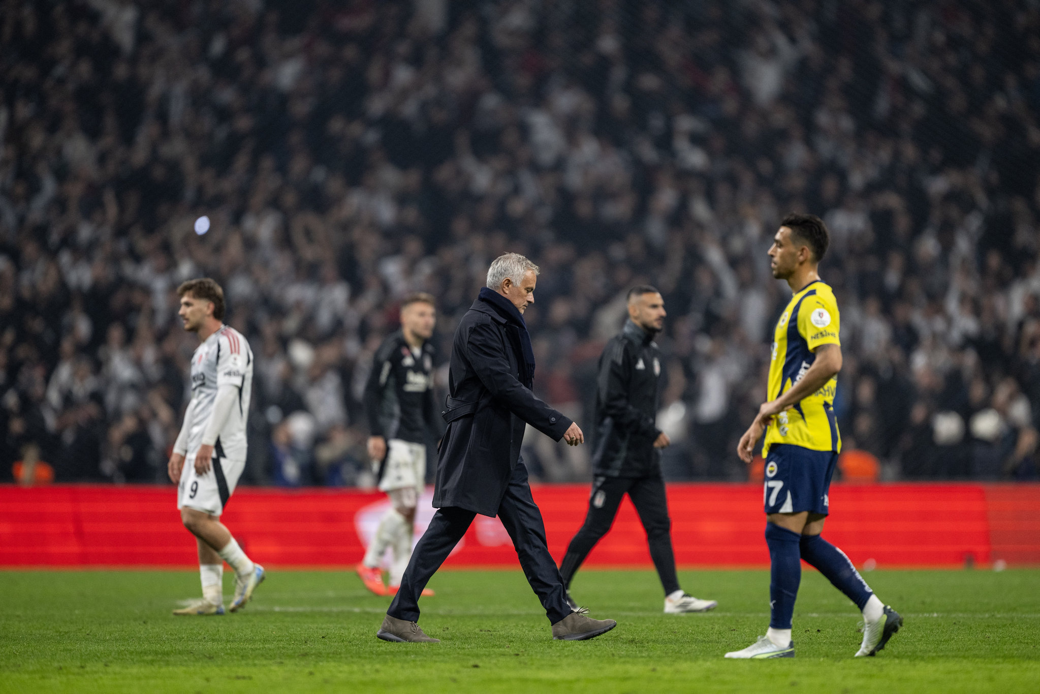 Spor yazarları Beşiktaş - Fenerbahçe maçını yorumladı!